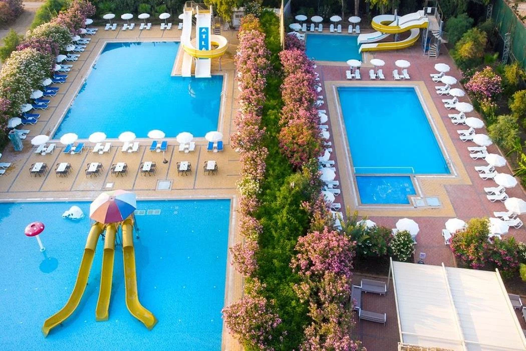 atlas-beach-halal-luxury-holiday-family-resort-havuz-17548