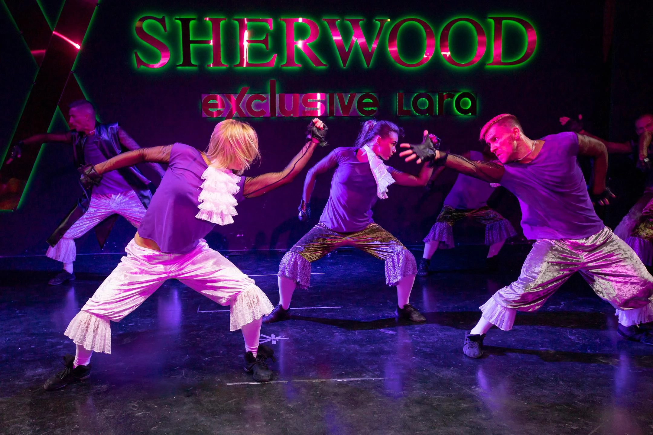 sherwood-exclusive-lara-aktivite-1515